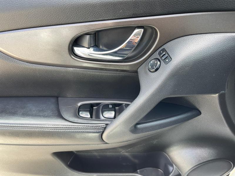 used 2014 Nissan Rogue car, priced at $15,999