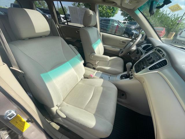 used 2007 Toyota Highlander car, priced at $9,999