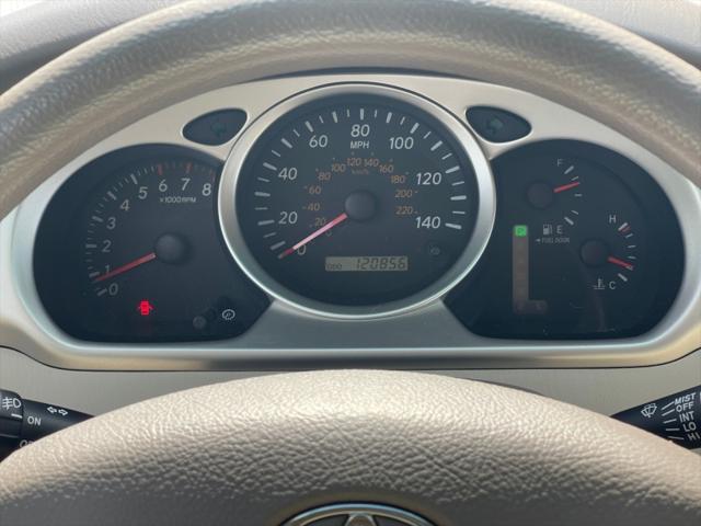 used 2007 Toyota Highlander car, priced at $9,999