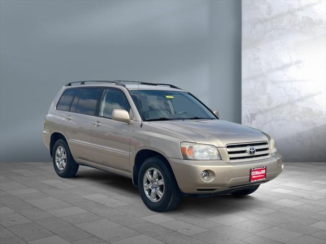 used 2007 Toyota Highlander car, priced at $9,999