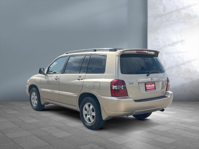 used 2007 Toyota Highlander car, priced at $9,999