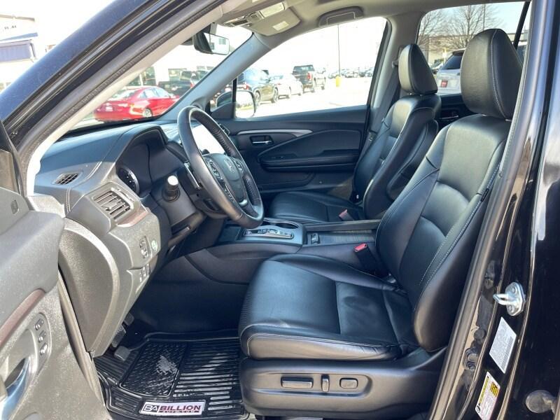 used 2022 Honda Ridgeline car, priced at $32,999