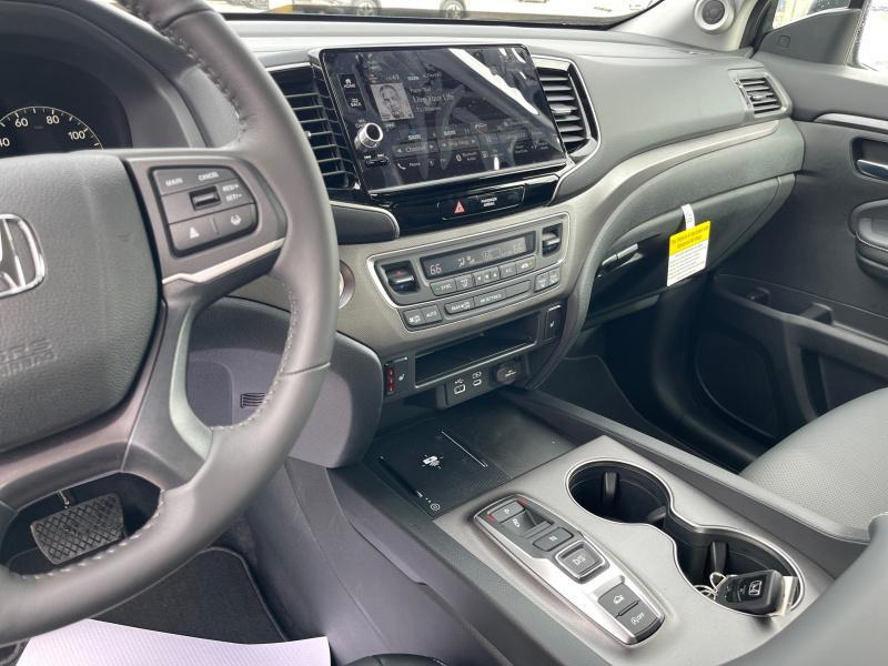 new 2025 Honda Ridgeline car, priced at $43,784