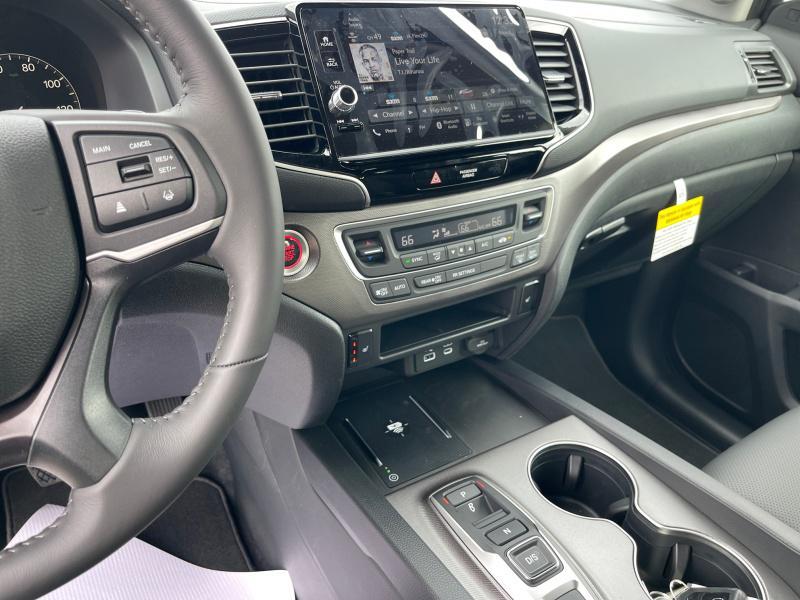 new 2025 Honda Ridgeline car, priced at $43,784
