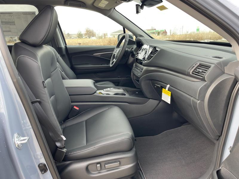 new 2025 Honda Ridgeline car, priced at $43,784
