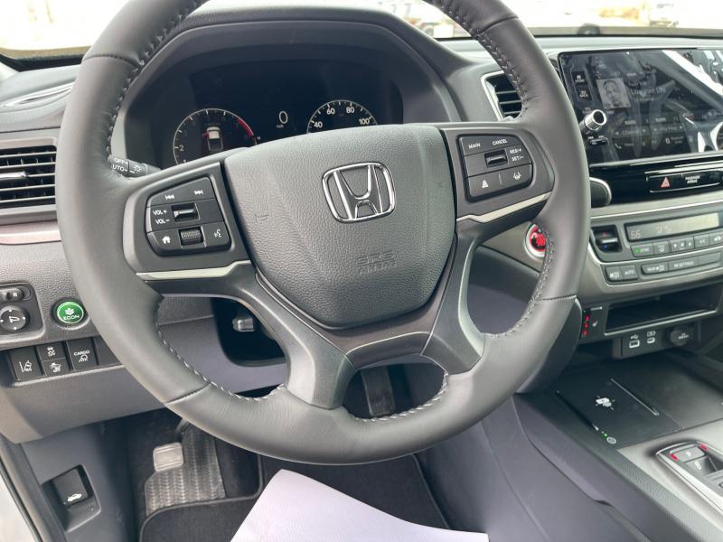 new 2025 Honda Ridgeline car, priced at $43,784