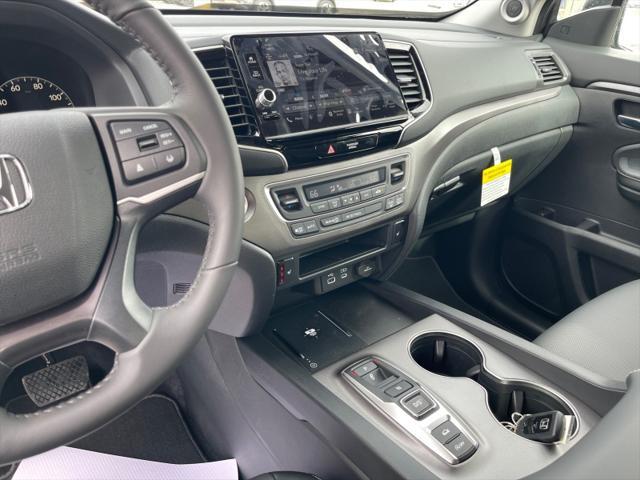 new 2025 Honda Ridgeline car, priced at $43,784