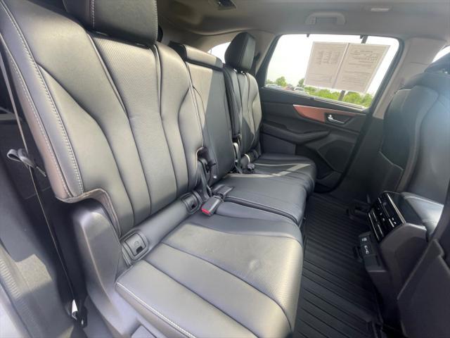 used 2022 Acura MDX car, priced at $43,999