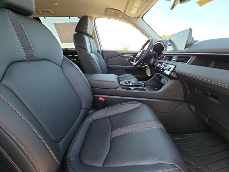 used 2025 Honda Pilot car, priced at $44,999