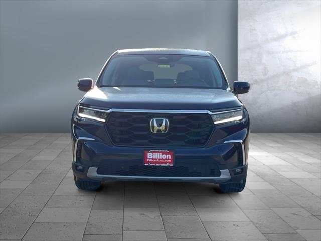 new 2025 Honda Pilot car, priced at $47,094