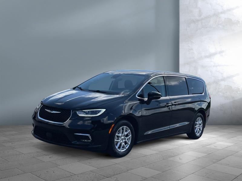 used 2023 Chrysler Pacifica car, priced at $29,399