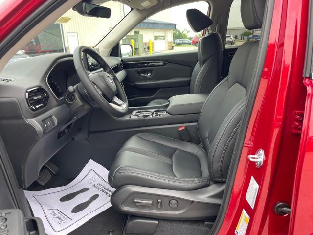 new 2025 Honda Pilot car, priced at $47,904