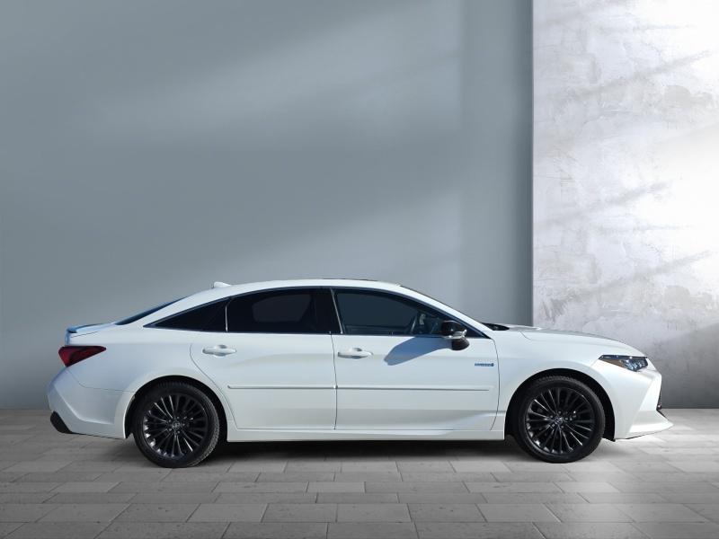 used 2019 Toyota Avalon Hybrid car, priced at $26,399