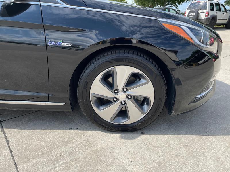 used 2016 Hyundai Sonata Hybrid car, priced at $15,399