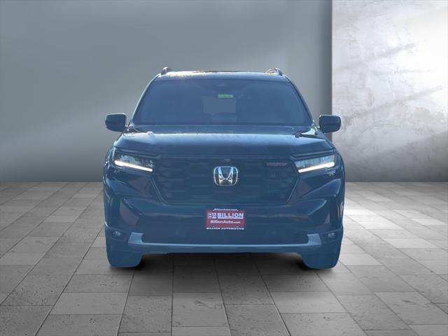 new 2025 Honda Pilot car, priced at $50,894