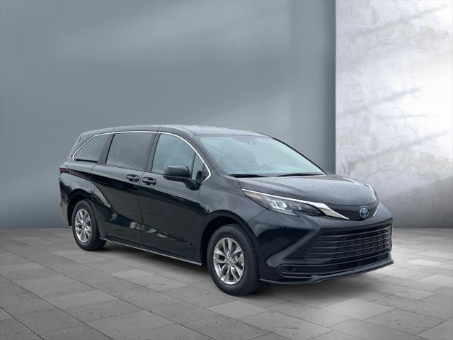 used 2025 Toyota Sienna car, priced at $46,999
