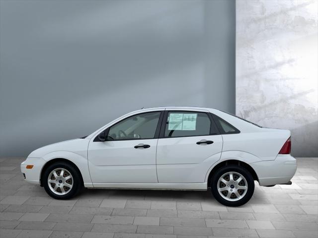 used 2005 Ford Focus car, priced at $8,999