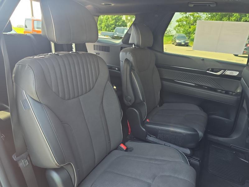 used 2025 Hyundai Palisade car, priced at $51,899