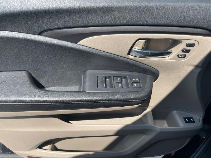 used 2020 Honda Pilot car, priced at $25,399