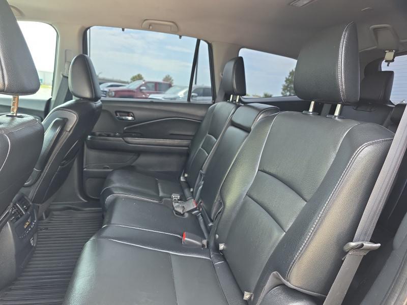 used 2020 Honda Pilot car, priced at $15,999