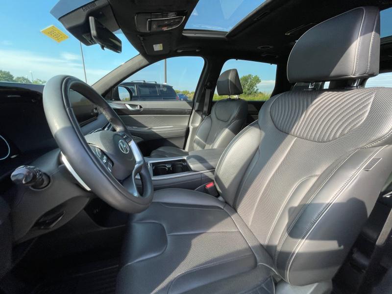 used 2024 Hyundai Palisade car, priced at $43,999