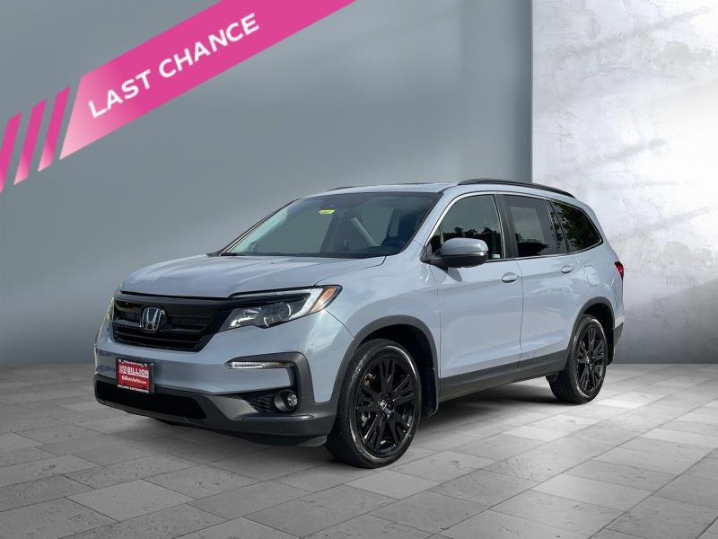 used 2022 Honda Pilot car, priced at $32,999