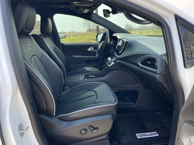 used 2024 Chrysler Pacifica car, priced at $51,999