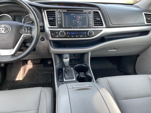 used 2017 Toyota Highlander car, priced at $23,999