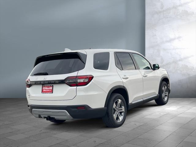 new 2025 Honda Pilot car, priced at $49,384