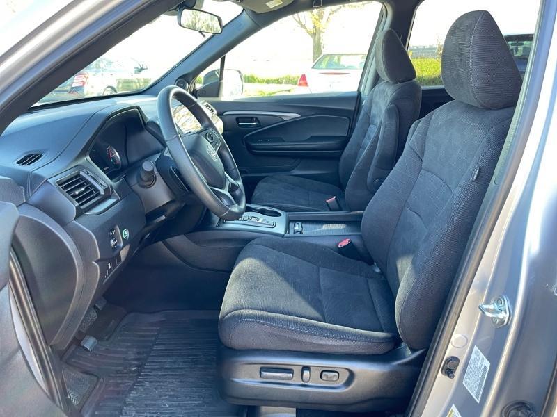 used 2022 Honda Pilot car, priced at $35,999