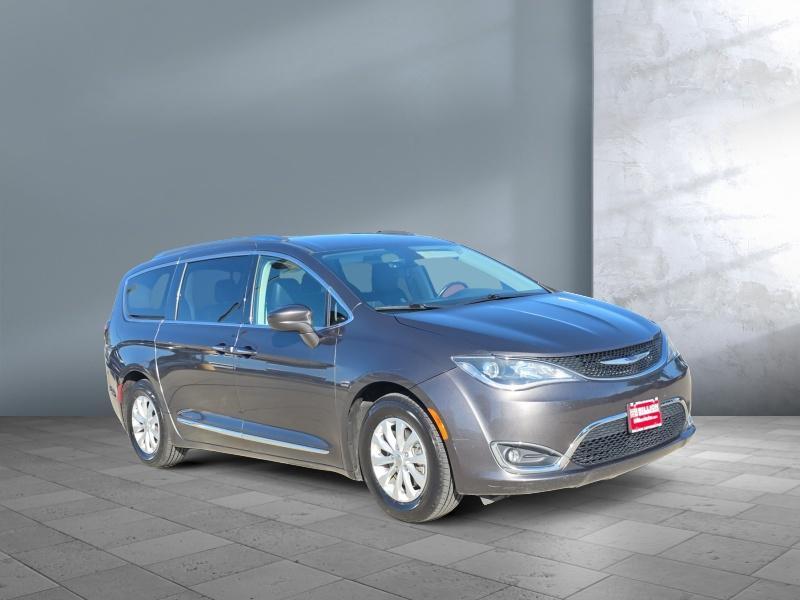 used 2019 Chrysler Pacifica car, priced at $16,999