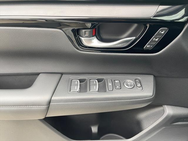 used 2023 Honda CR-V car, priced at $35,999