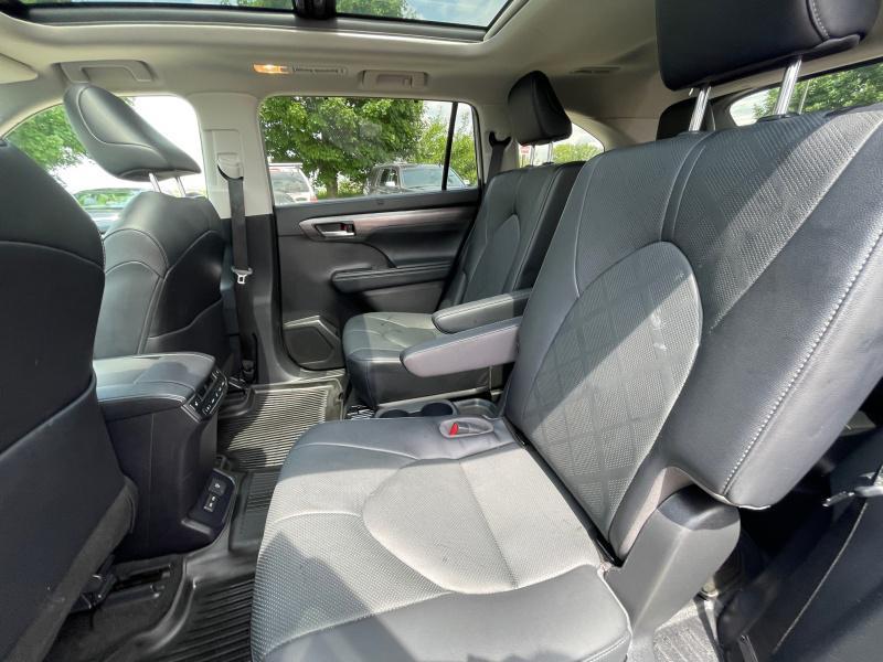 used 2023 Toyota Highlander car, priced at $51,399