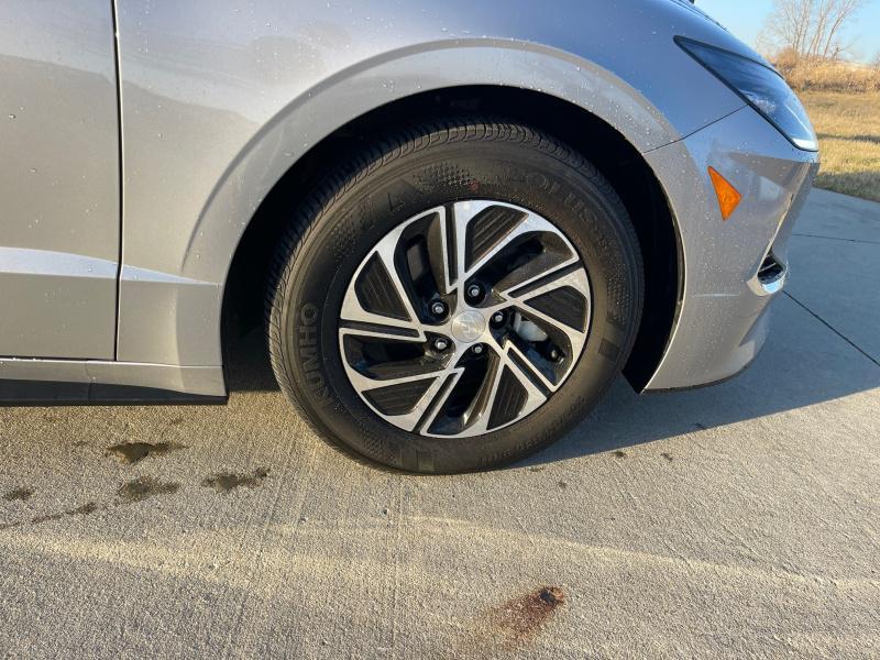 used 2023 Hyundai Sonata Hybrid car, priced at $27,398
