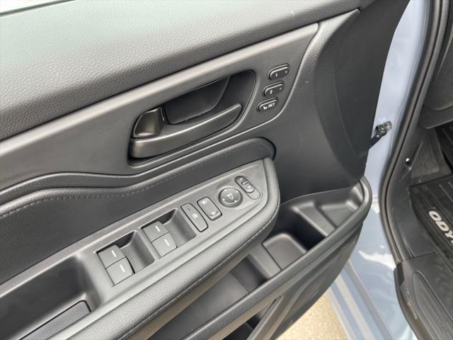 new 2025 Honda Odyssey car, priced at $45,275