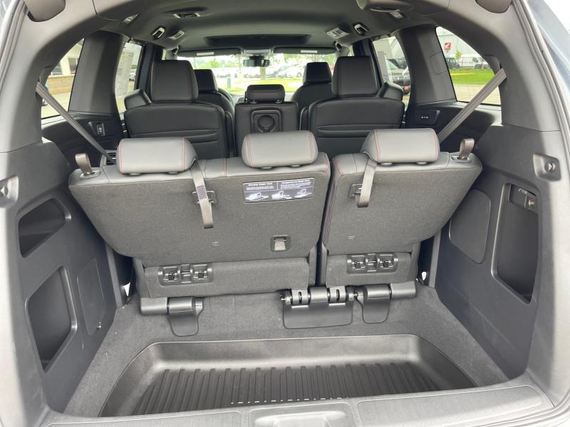 new 2025 Honda Odyssey car, priced at $45,674