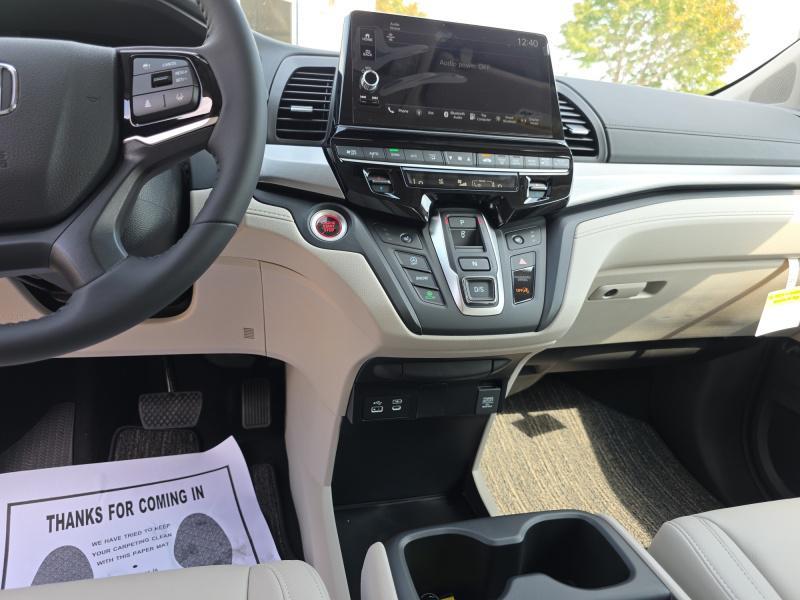 new 2026 Honda Odyssey car, priced at $44,888