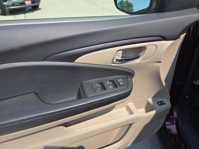 used 2017 Honda Pilot car, priced at $25,999