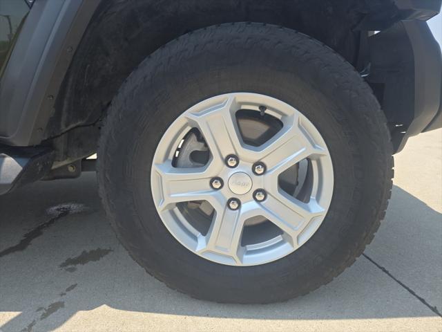 used 2021 Jeep Wrangler Unlimited car, priced at $32,999