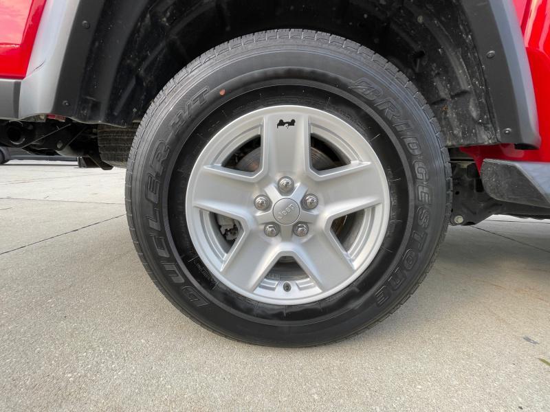 used 2020 Jeep Gladiator car, priced at $34,199