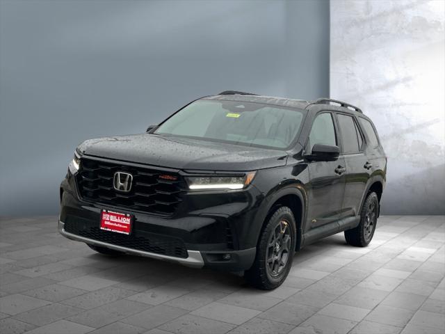 new 2025 Honda Pilot car, priced at $51,194