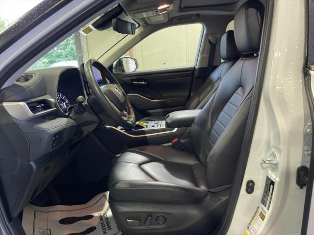 used 2024 Toyota Highlander car, priced at $45,998