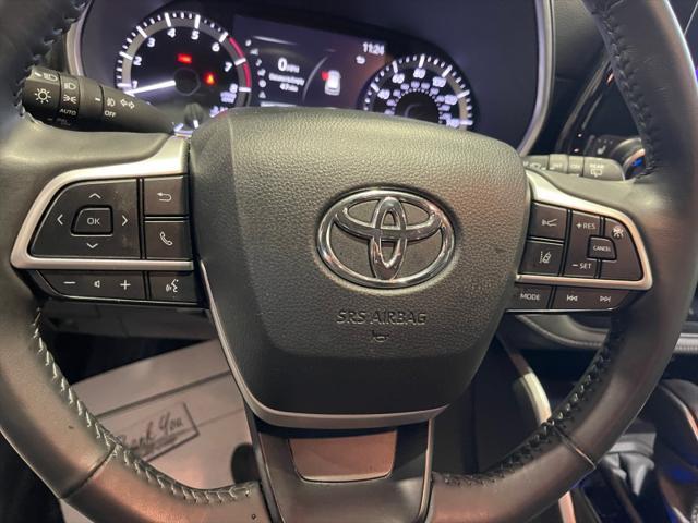 used 2024 Toyota Highlander car, priced at $45,998