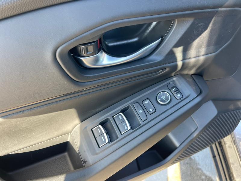 new 2025 Honda Accord car, priced at $32,109