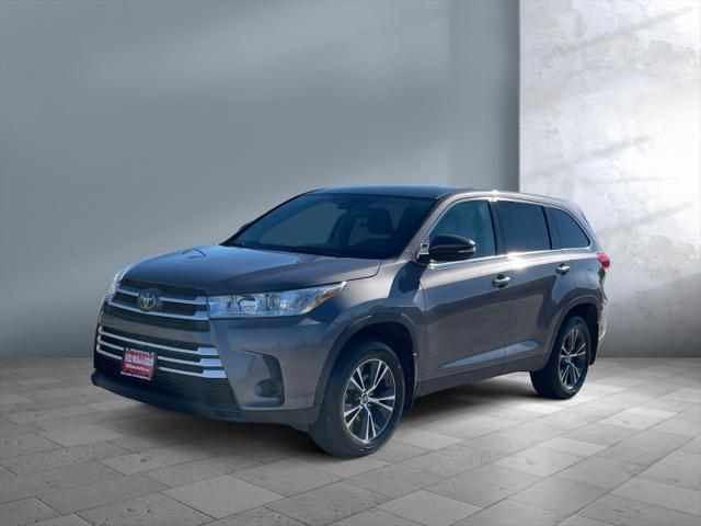 used 2019 Toyota Highlander car, priced at $27,499