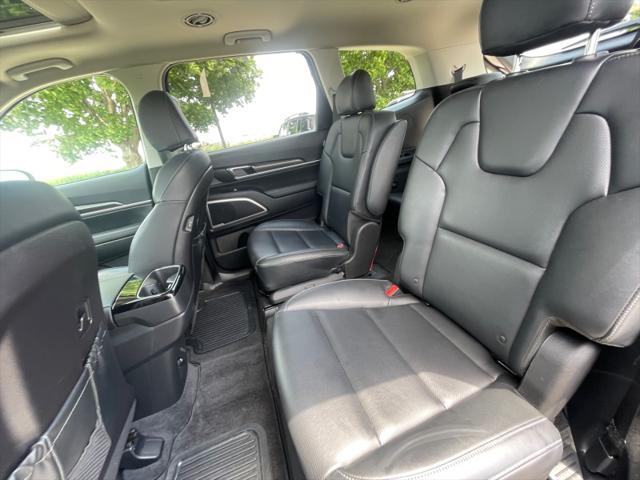 used 2025 Kia Telluride car, priced at $45,999
