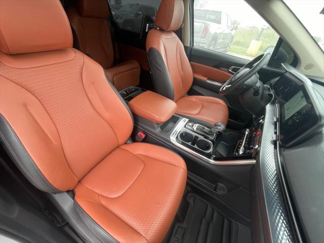 used 2024 Kia Carnival car, priced at $46,999