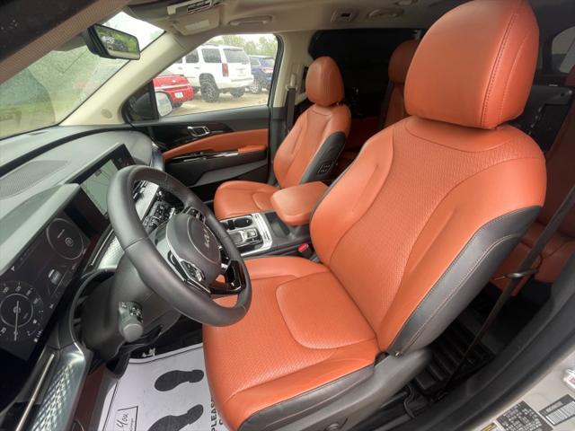 used 2024 Kia Carnival car, priced at $46,999