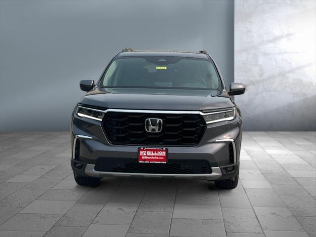 new 2025 Honda Pilot car, priced at $54,929