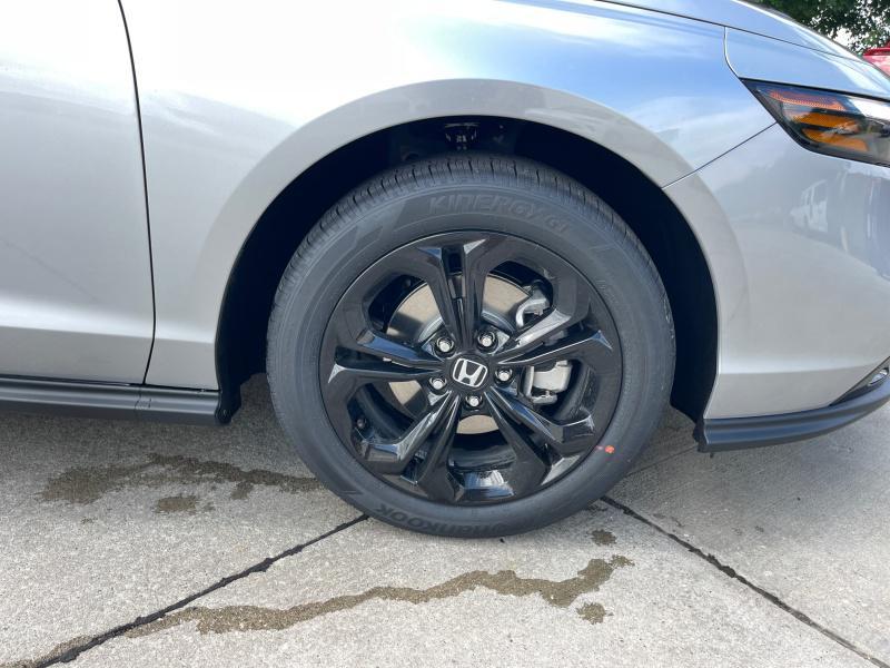 new 2025 Honda Accord car, priced at $30,374